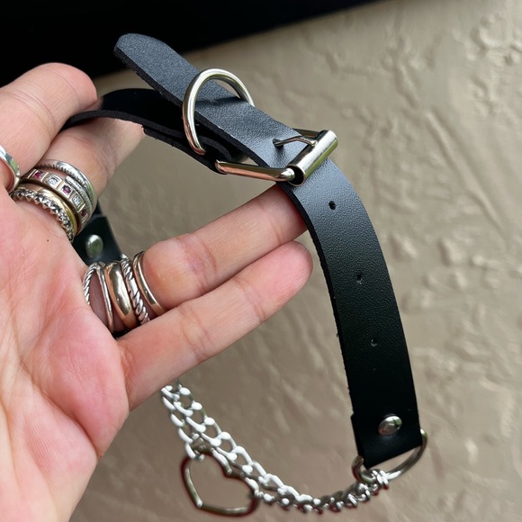 Heart choker necklace adjustable black leather buckle strap . - Picture 7 of 12